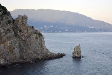 Kırım 'ın kayalık kıyıları