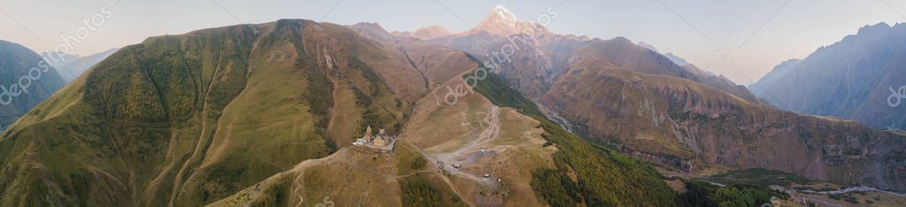 Gergeti trinity church on the sunrise in Georgia — Stock Image Gergeti trinity church on the sunrise in Georgia Royalty Free Stock Photos