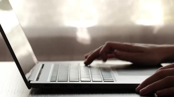 Close up hands opening laptop and typing. — Stock Video