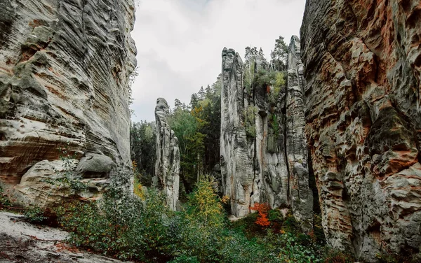 Prachov βράχους και πύργους στο Bohemian Paradise, Τσεχική Δημοκρατία. — Φωτογραφία Αρχείου