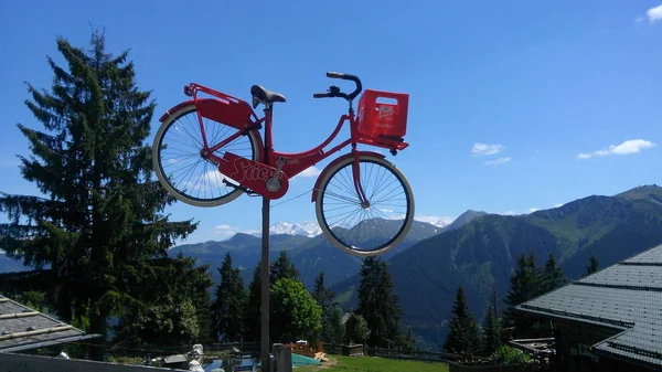 Decorative Bicycle Cafe Background Mountains — Stock Photo, Image