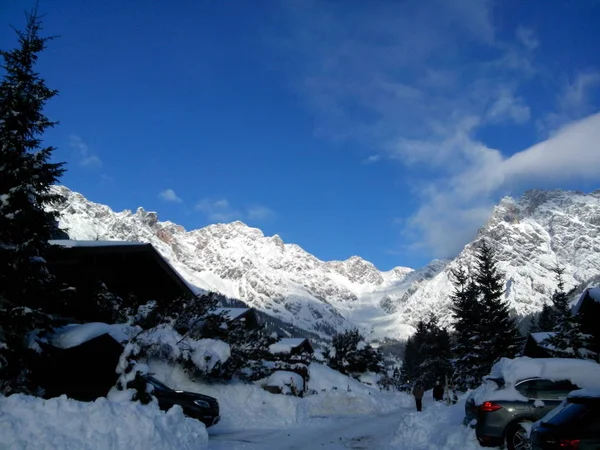 Kış Alp dağ manzarası, Avusturya