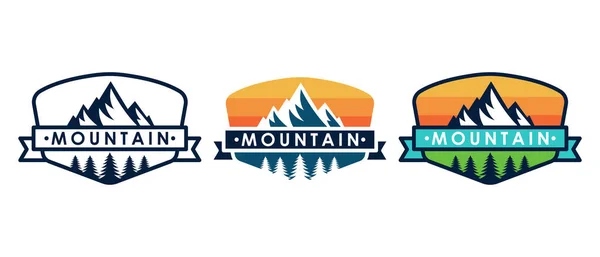 Ensemble Illustration Vectorielle Logo Montagne Modèle Vectoriel Conception Badge Montagne — Image vectorielle