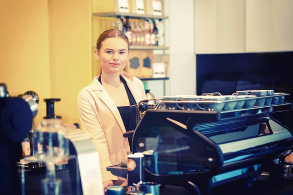 Portrait Smiling Mid Owner Standing Counter While Looking Camera Beautiful — Stock Photo, Image