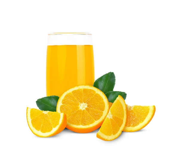 Jugo Naranja Con Pulpa Frutas Rodajas Aisladas Sobre Fondo Blanco — Foto de Stock