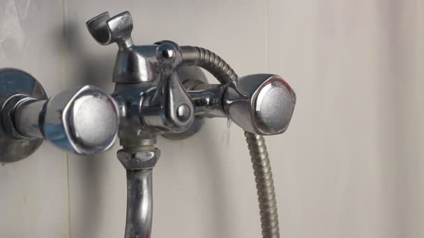Broken Bathtub Faucet Water Drips Close Stock Video