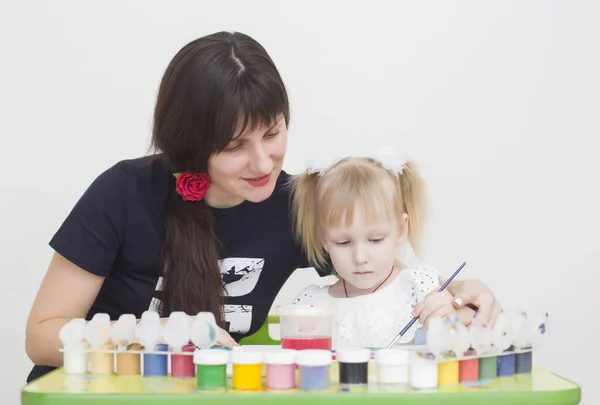 Little Caucasian Girl Years Old Draws Mom Paints Coloring White — ストック写真