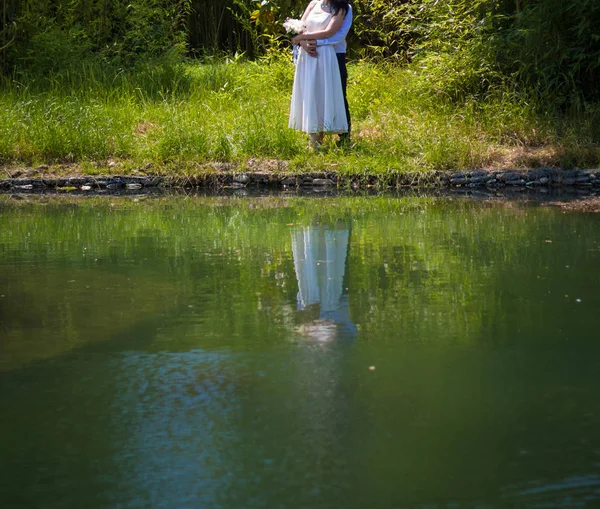 Bride Groom Pond — Stock Photo, Image