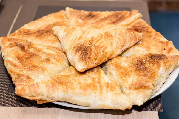 Rotoli di carne in un ristorante caucasico — Foto Stock