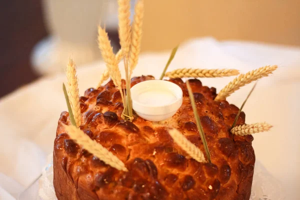 Traditionelles Osteuropäisches Hochzeitsbrot Bekannt Als Brautkuchen — Stockfoto