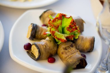 Tabağa doldurulmuş patlıcan.