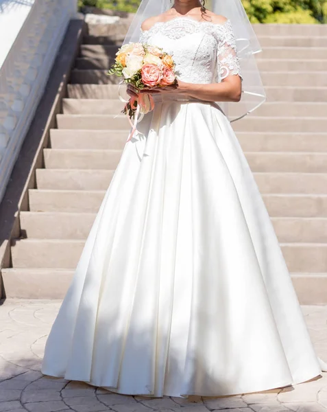 Bride Wedding Bouquet — Stock Photo, Image