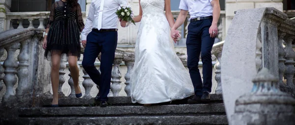 Happy Bride Groom Wedding Walk Park — Stock Photo, Image
