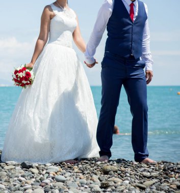 Gelin ve Damat Düğün buket gül tutan