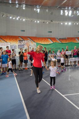 Olimpiyat Şampiyonu Elena Vesnina ödüller için Tenis Turnuvası. Yarışmalar Adler-Sochi arenada kortlarda 2.12.2017 tarihinde gerçekleşti. Rusya 9-15 yaş arası tüm 180'den fazla sporcuların katıldığı