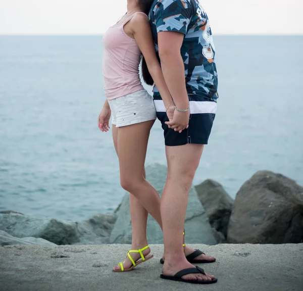 Joven Pareja Feliz Playa — Foto de Stock