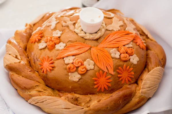 Wedding Loafdecorated Leaves Dough — Stock Photo, Image