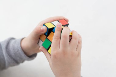 Rubiks küp çocuk toplar