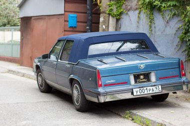 Old American car in Sochi