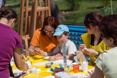 Kiev 'deki çocuklar için yaratıcı yüksek lisans dersleri. Park adını Taras Shevchenko 'dan almıştır.