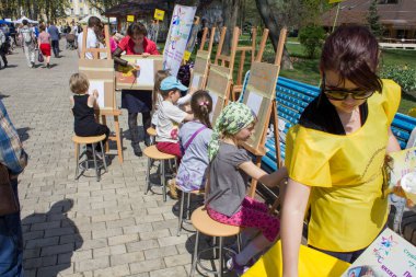 Kiev 'deki çocuklar için yaratıcı yüksek lisans dersleri. Park adını Taras Shevchenko 'dan almıştır.