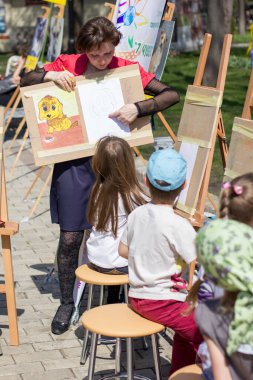 Kiev 'deki çocuklar için yaratıcı yüksek lisans dersleri. Park adını Taras Shevchenko 'dan almıştır.