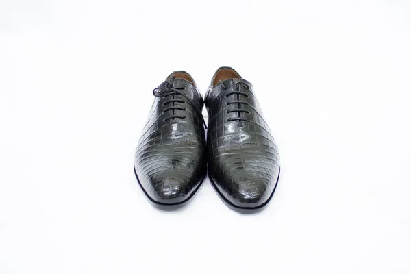 Elegantes Zapatos Negros Para Hombre Sobre Fondo Blanco —  Fotos de Stock