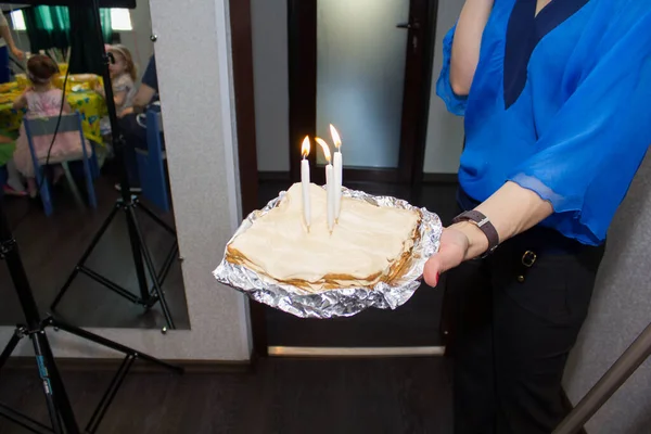 Grande Bolo Quadrado Para Aniversário Bebê — Fotografia de Stock