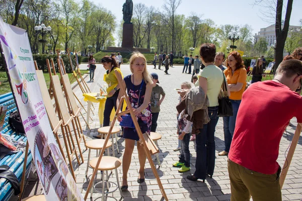Tvůrčí Mistrovské Kurzy Pro Děti Kyjevě Park Pojmenovaný Tarasu Ševčenkovi — Stock fotografie