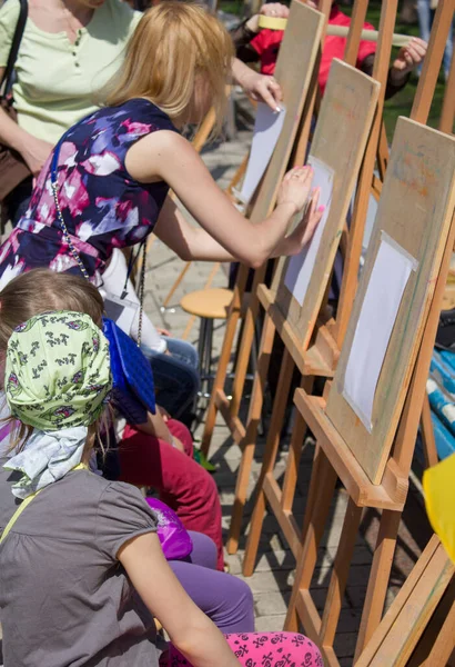 Kreatywne Kursy Mistrzowskie Dla Dzieci Kijowie Park Nazwany Cześć Tarasa — Zdjęcie stockowe