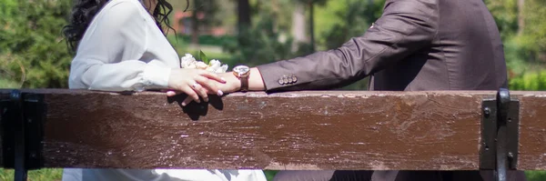 Mariés Avec Bouquet Lors Une Cérémonie Sortie Pendant Période Quarantaine — Photo