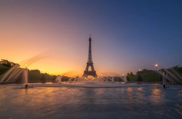 Zonsopgang Met Eiffeltoren Aan Onderkant Van Fontein Van Trocadero Paris — Stockfoto