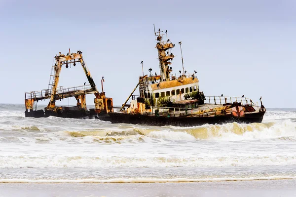 Sérült Elhagyott Hajó Partvonala Namíbia — Stock Fotó
