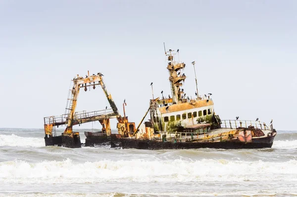 Beschadigd Verlaten Schip Aan Kust Van Namibië — Stockfoto