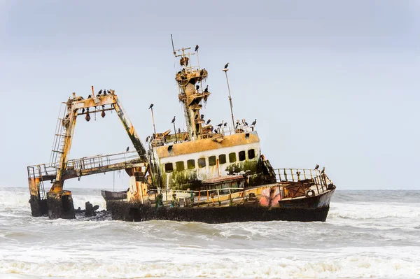 Beschadigd Verlaten Schip Aan Kust Van Namibië — Stockfoto