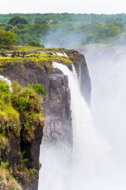 Zambezi Nehri, Zimbabve ve Zambiya