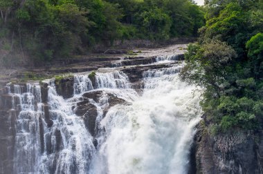 Victoria Şelalesi, Zambezi Nehri, Zimbabve ve Zambiya'nın muhteşem manzarası