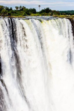 Victoria Şelalesi, Zambezi Nehri, Zimbabve ve Zambiya'nın muhteşem manzarası