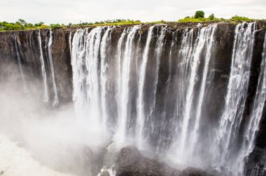 Victoria Şelalesi, Zambezi Nehri, Zimbabve ve Zambiya manzaralı
