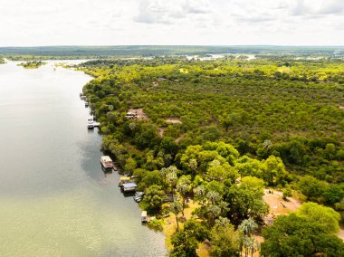 Zimbabwe 'deki Zambezi Nehri' nin havadan görüntüsü.