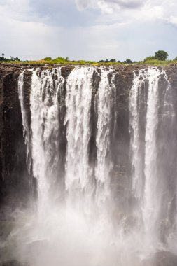 Victoria Şelalesi güzel görünümü, Zambiya ve Zimbabve yatılı. Unesco Dünya Mirası