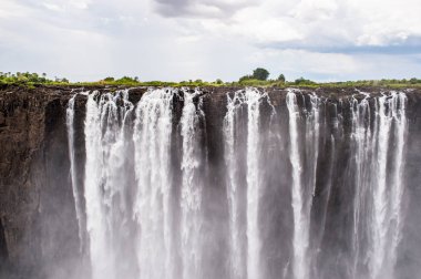 Victoria Şelalesi güzel görünümü, Zambiya ve Zimbabve yatılı. Unesco Dünya Mirası