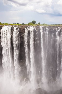 Victoria Şelalesi güzel görünümü, Zambiya ve Zimbabve yatılı. Unesco Dünya Mirası