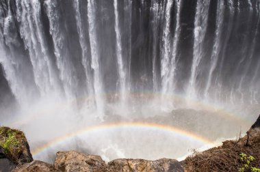 Victoria Şelalesi güzel görünümü, Zambiya ve Zimbabve yatılı. Unesco Dünya Mirası