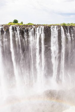 Victoria Şelalesi üzerinde gökkuşağı, Zambiya ve Zimbabve yatılı. Unesco Dünya Mirası