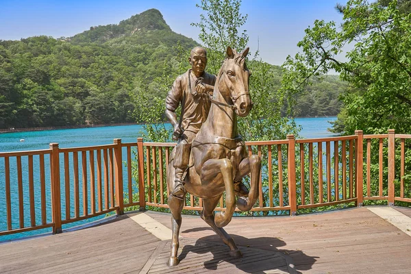Une Statue Bronze Gung Roi Hugoguryeo Éphémère Ancienne Corée Sur — Photo