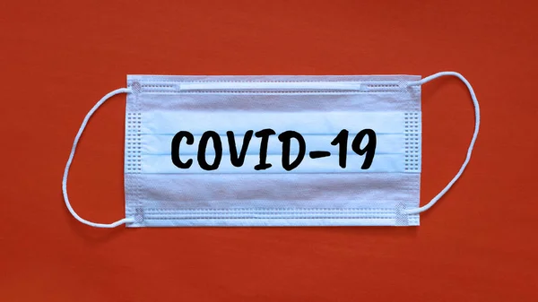 Topeng medis melindungi terhadap penyebaran coronavirus covid-19 — Stok Foto