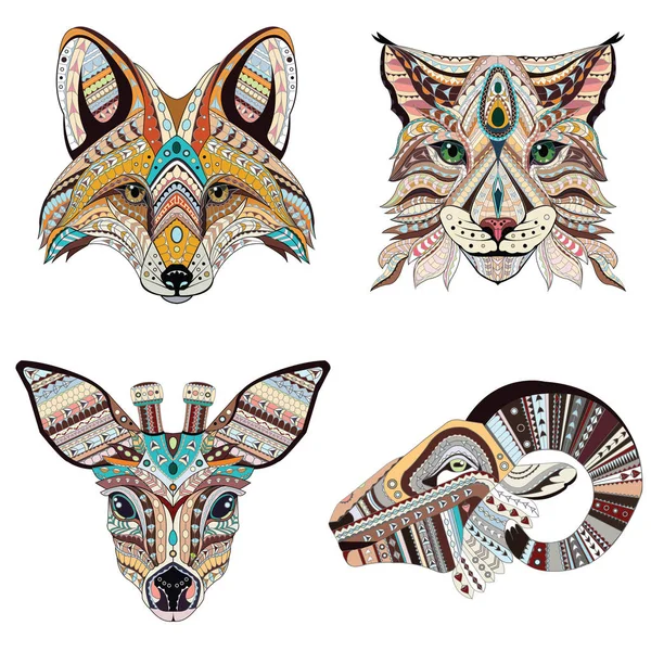 Vaşak, tilki, Karaca ve ram desenli başkanları kümesi. Yetişkin anti-stres boyama kitabı. Siyah beyaz el çizilmiş doodle hayvan. Afrika, Hint totem / dövme tasarım. T-shirt, kartpostal, poster tasarımı