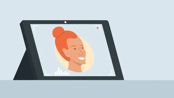 Ekranda gülümseyen kızıl saçlı kızın portresiyle video konferans programını çalıştıran bir tabletin renkli vektör çizimi. Evden, online toplantıdan, video konferanstan bir iş kavramını temsil ediyor.