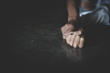 Tecavüz ve cinsel istismar için eller. Cinsel istismar bir sorun veya SOC olduğunu